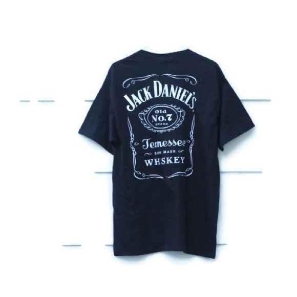 Hanes Beefy Jack Daniels Caution Stay Back 6 Feet T Shirt - Picture 5 of 6